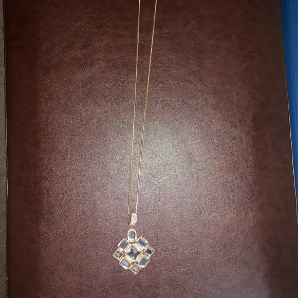 New York & Company Women’s necklace - Picture 2 of 2